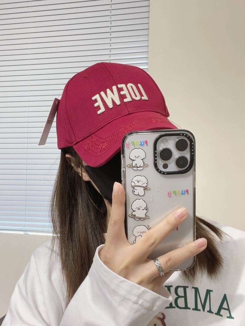 Loewe Caps